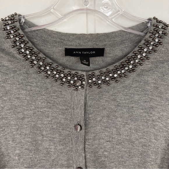 Ann Taylor button up sweater. Sz Small. - Picture 4 of 6